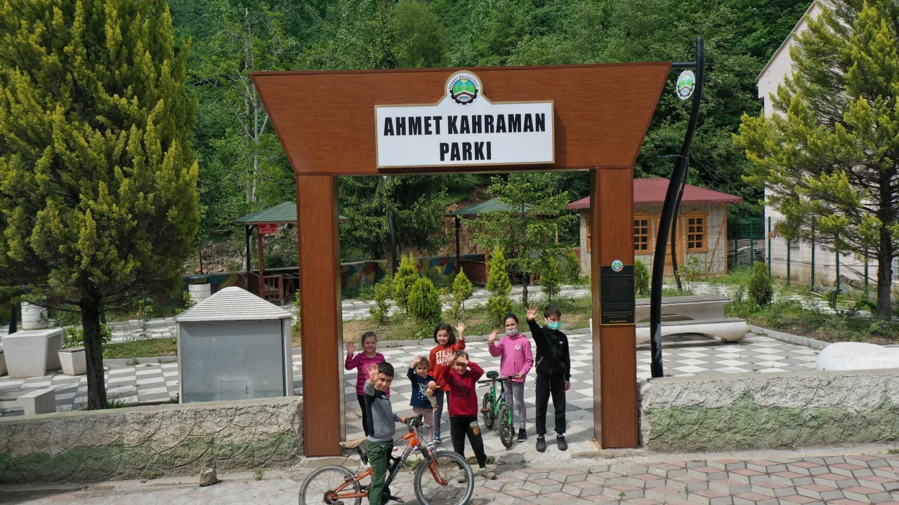 Ahmet Kahraman Parkı Yenilendi