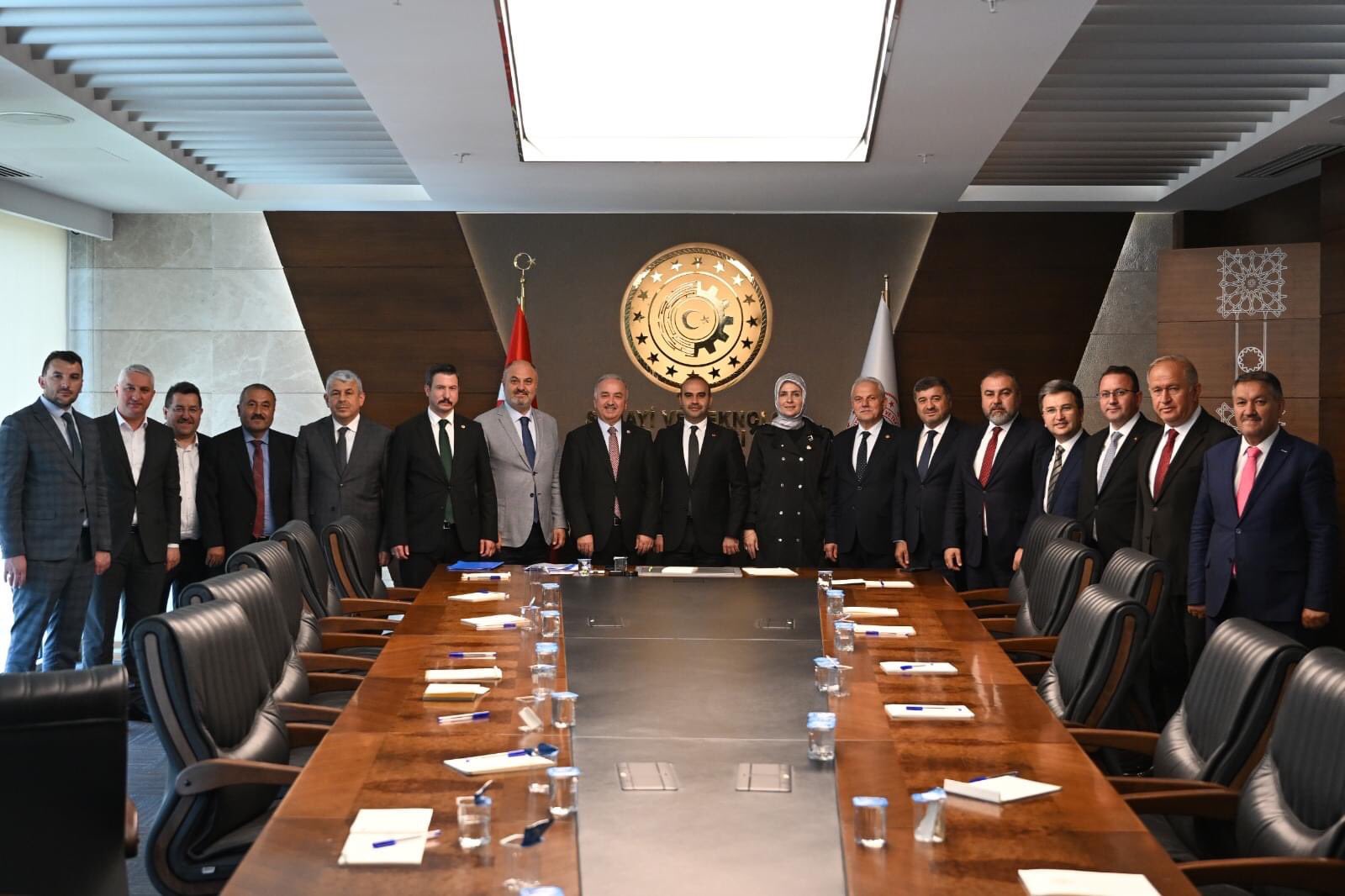 Başkanımız Sanayi ve Teknoloji Başkanı Mehmet Fatih KACIR’ı Ziyaret Etti