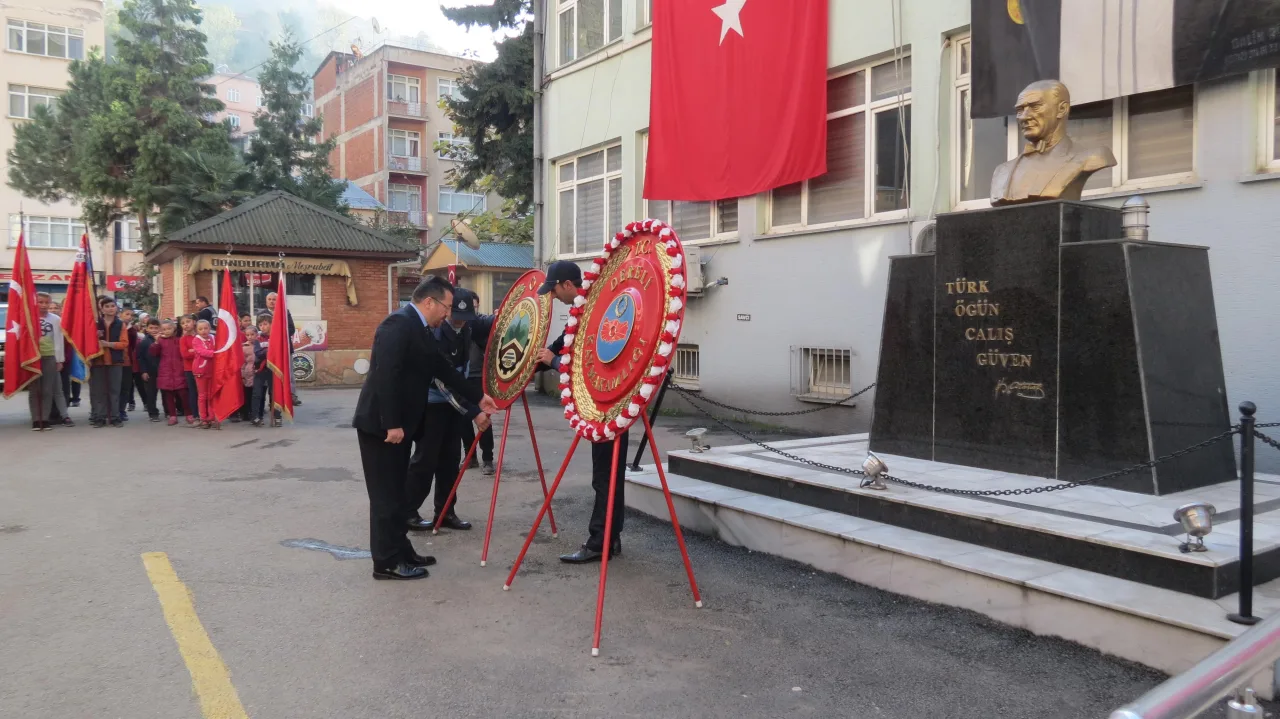 M.Kemal Atatürk Saygıyla Anıldı