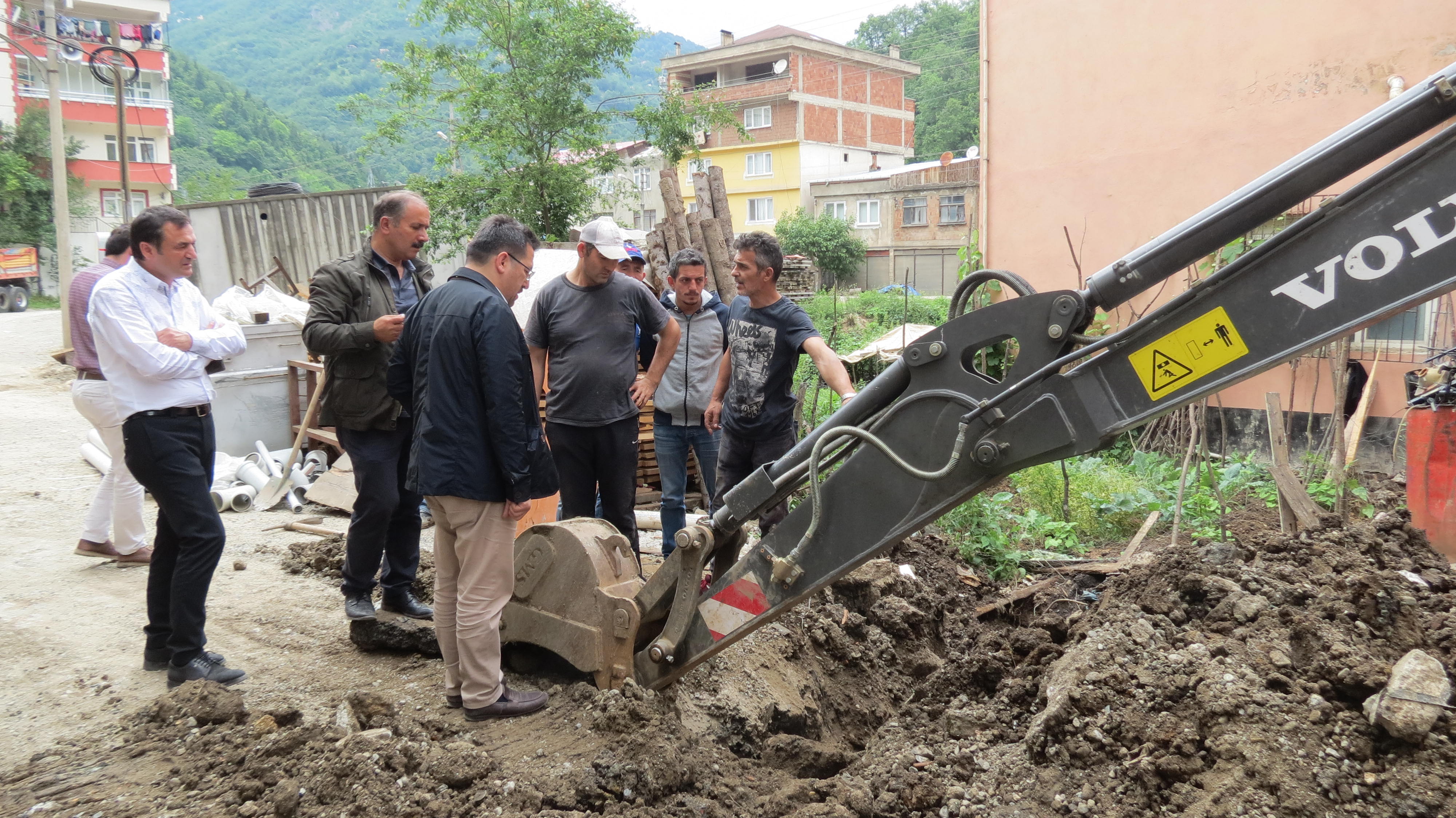 Çalışmalarımızı Sürdürüyoruz