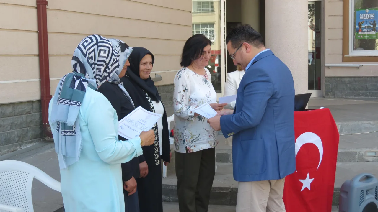 Başkanımız Halk Eğitim Sergisi Açılışına Katıldı